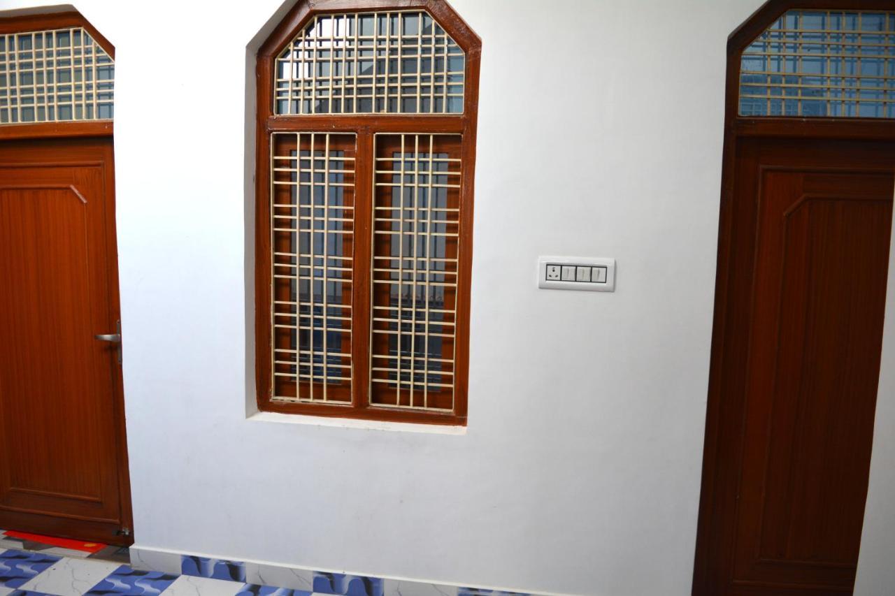 Rani Palace Khajurāho Exterior photo